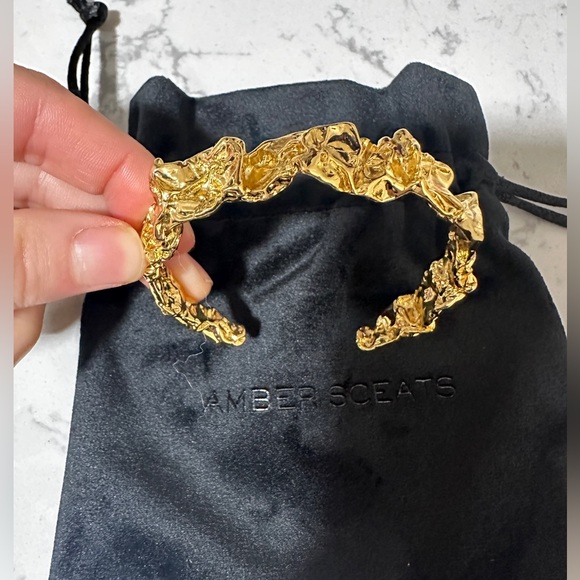 🆕 REVOLVE Amber Sceats Gold Emery Cuff gold bracelet - Picture 7 of 8